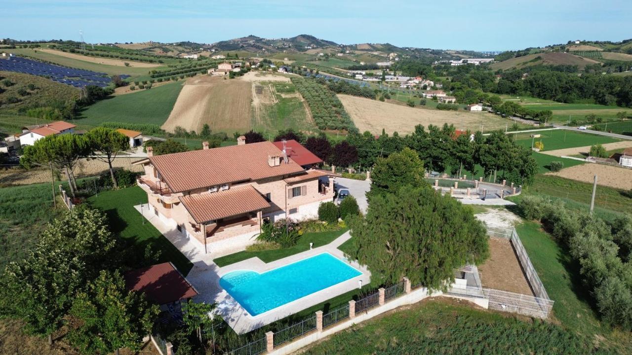 Bed And Breakfast A Casa Di Valerio Poggio Morello Esterno foto