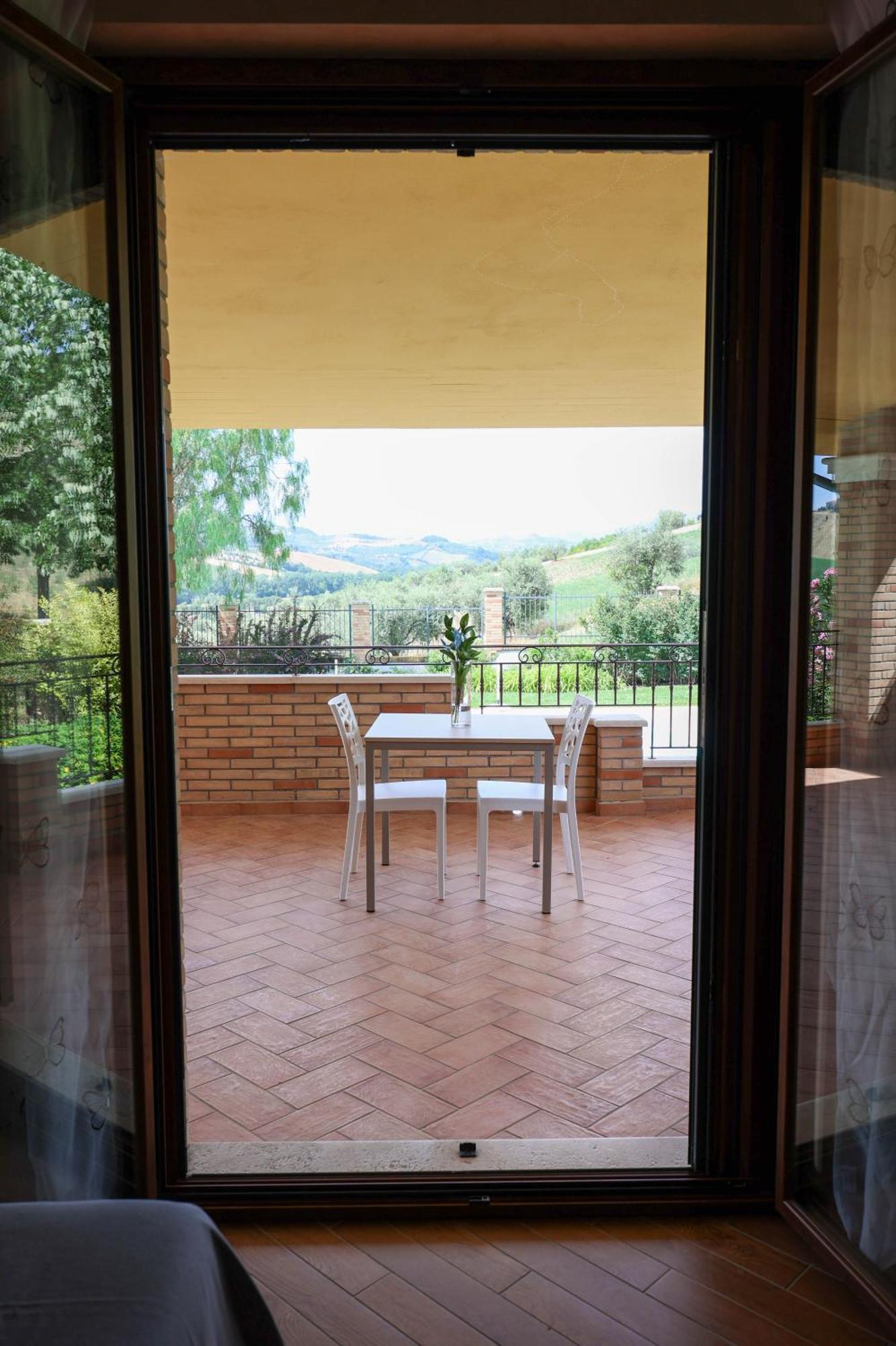 Bed And Breakfast A Casa Di Valerio Poggio Morello Esterno foto